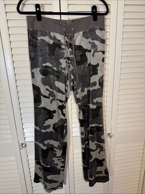 New York & Company Camo Velour Track Pants Y2K Wide Leg Camouflage Lounge M